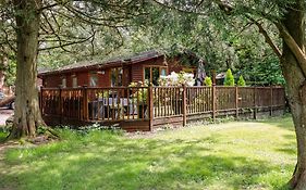 Footprints Lodge